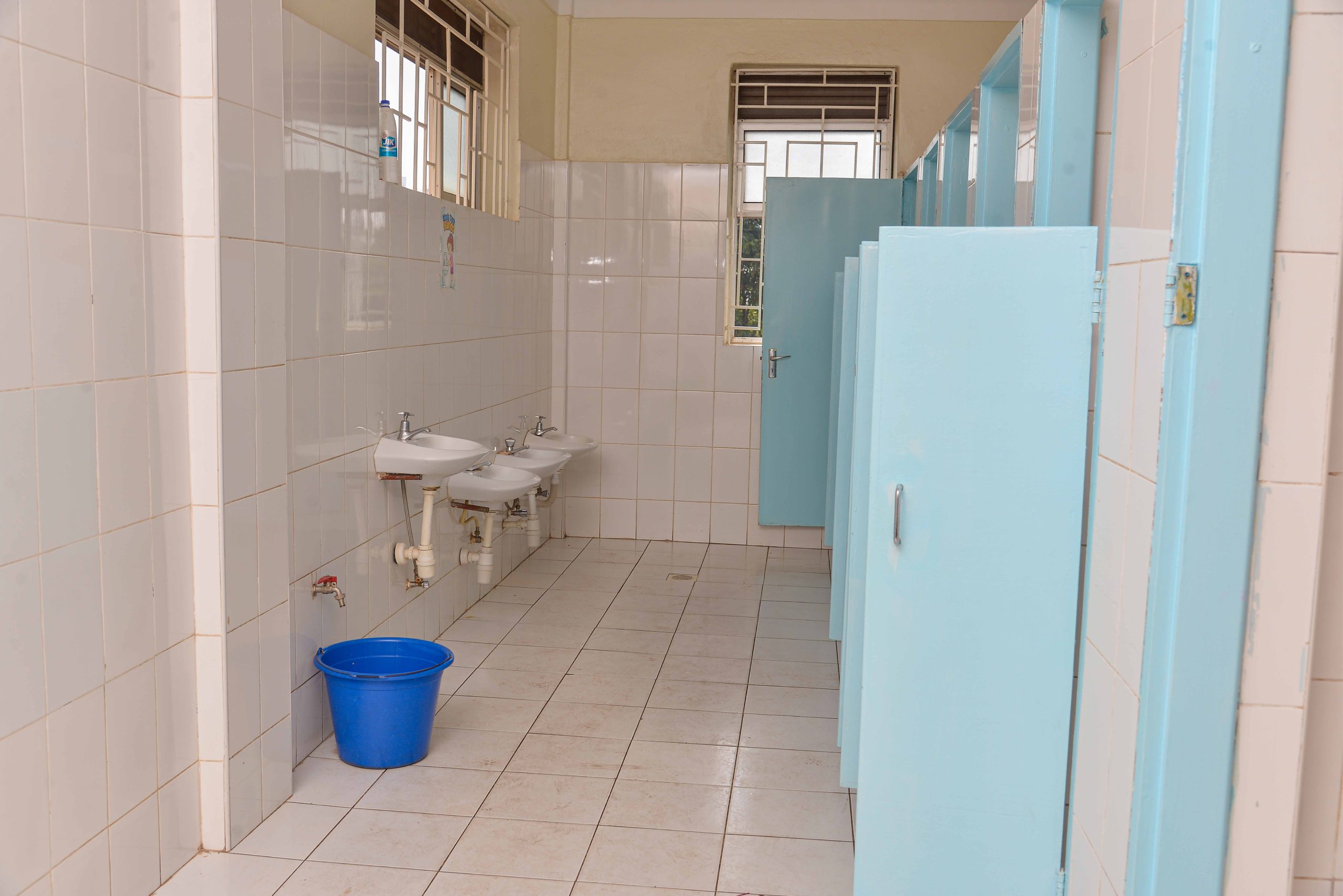 Handwashing station with soap